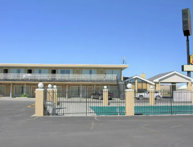 Super 8 by Wyndham Wells hotel detail image 3