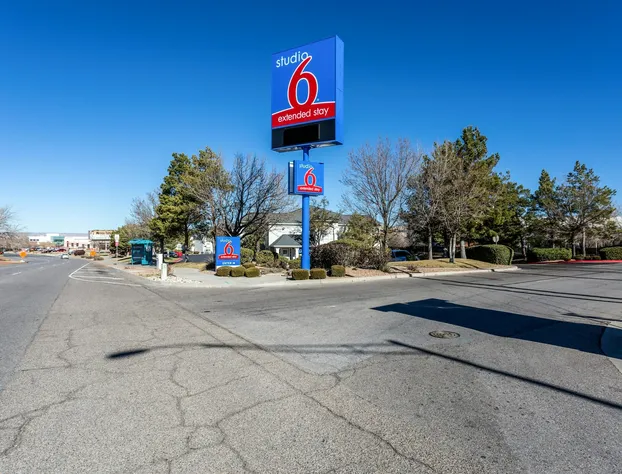 Studio 6 Albuquerque, NM - North hotel detail image 1