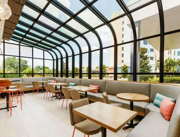 Hyatt Place across from Universal Orlando Resort hotel detail image 3