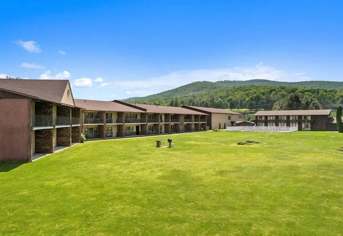 Shadowbrook Resort hotel hero