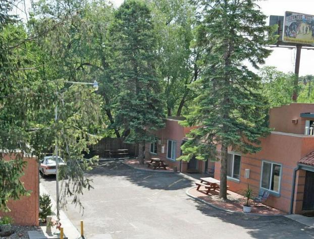 Rainbow Lodge and Inn hotel detail image 1