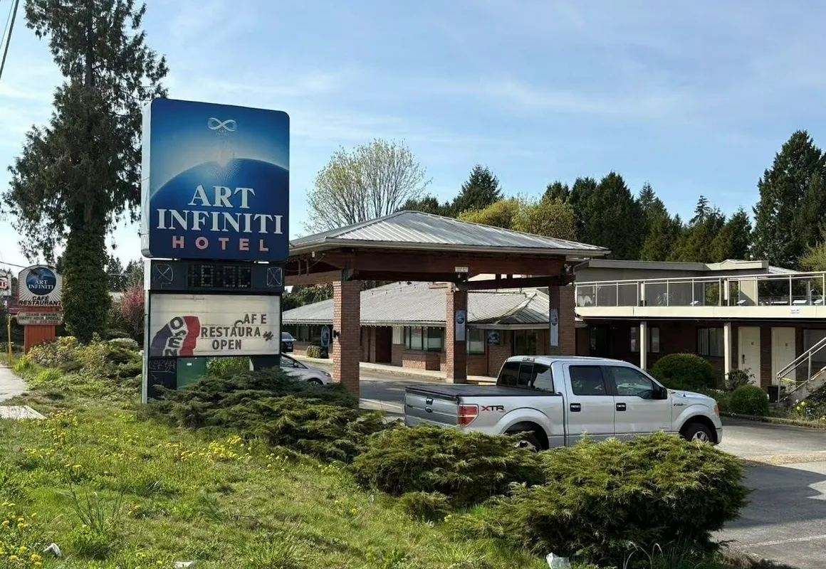 art infiniti hotel hotel hero