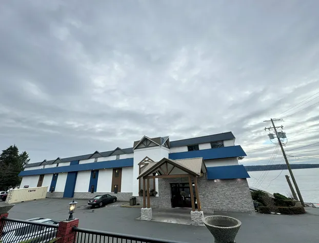 Anchor Inn And Suites hotel detail image 3