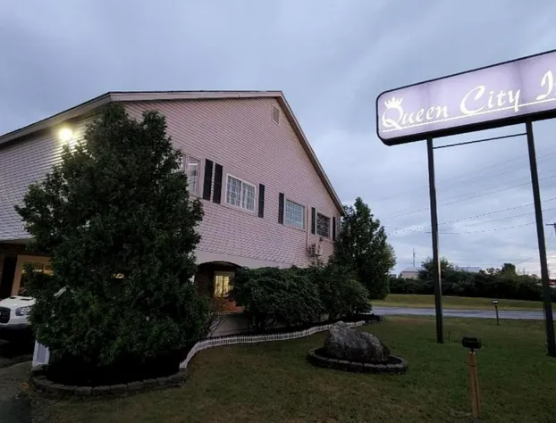 Queen City Inn hotel detail image 1