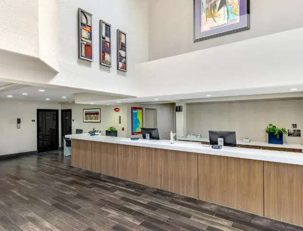 Anaheim Desert Inn & Suites hotel detail image 3