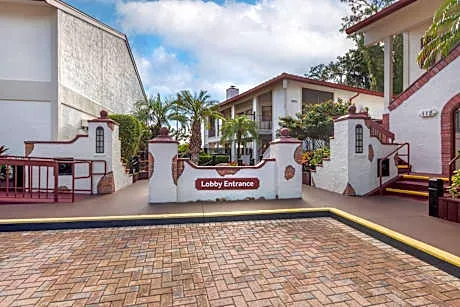 Bryan’s Spanish Cove hotel detail image 3