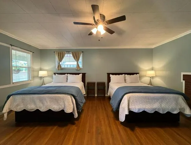 Cherokee Lodge hotel detail image 3