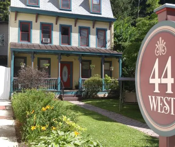 Inn at Jim Thorpe hotel detail image 1