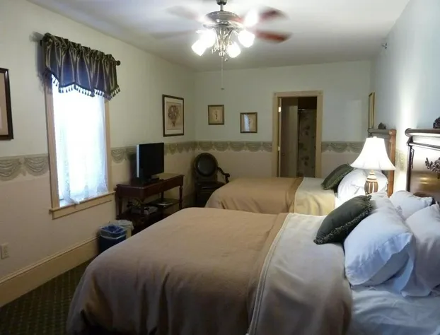 Inn at Jim Thorpe hotel detail image 3