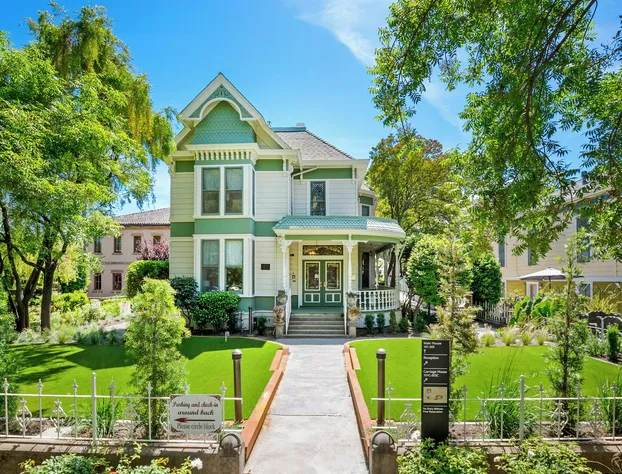 Hennessey Estate hotel detail image 1