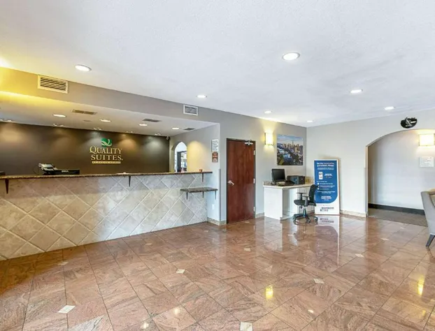 Quality Suites South hotel detail image 3