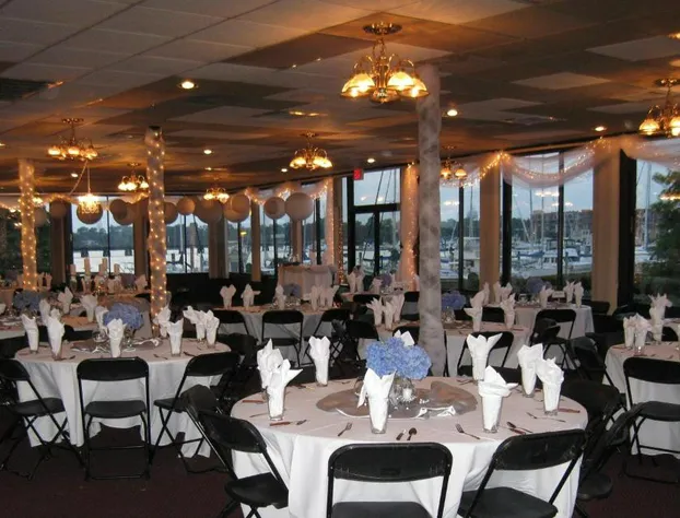 BridgePointe Hotel & Marina hotel detail image 4