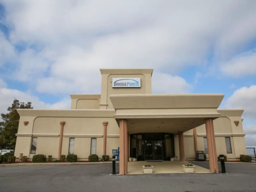 BridgePointe Hotel & Marina hotel hero