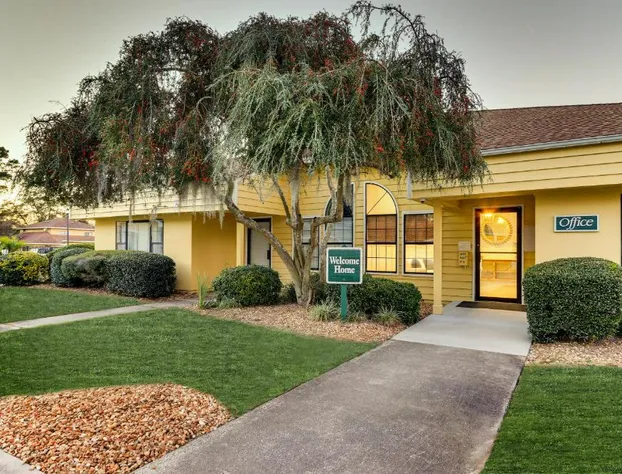 Mariners Suites hotel detail image 3