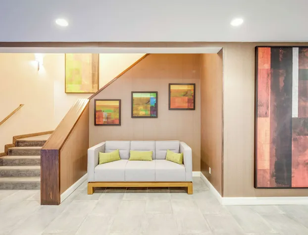 DoubleTree by Hilton Huntington hotel detail image 4