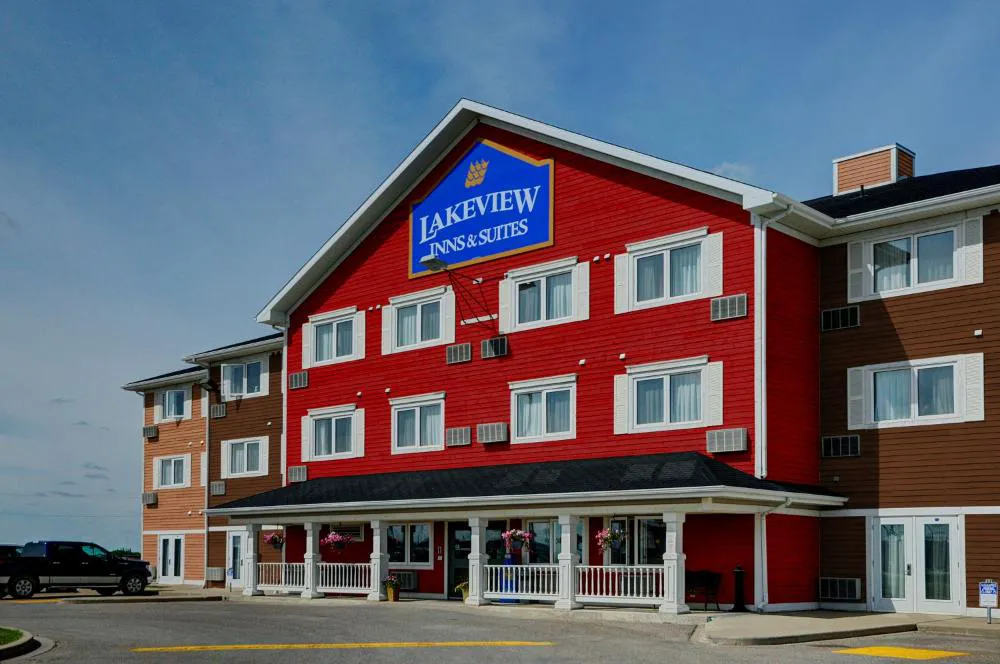 Lakeview Inns & Suites - Brandon hotel hero