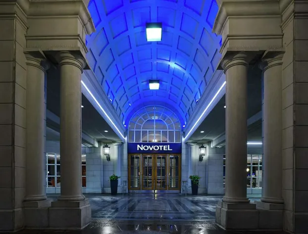 Novotel Toronto Centre hotel detail image 1