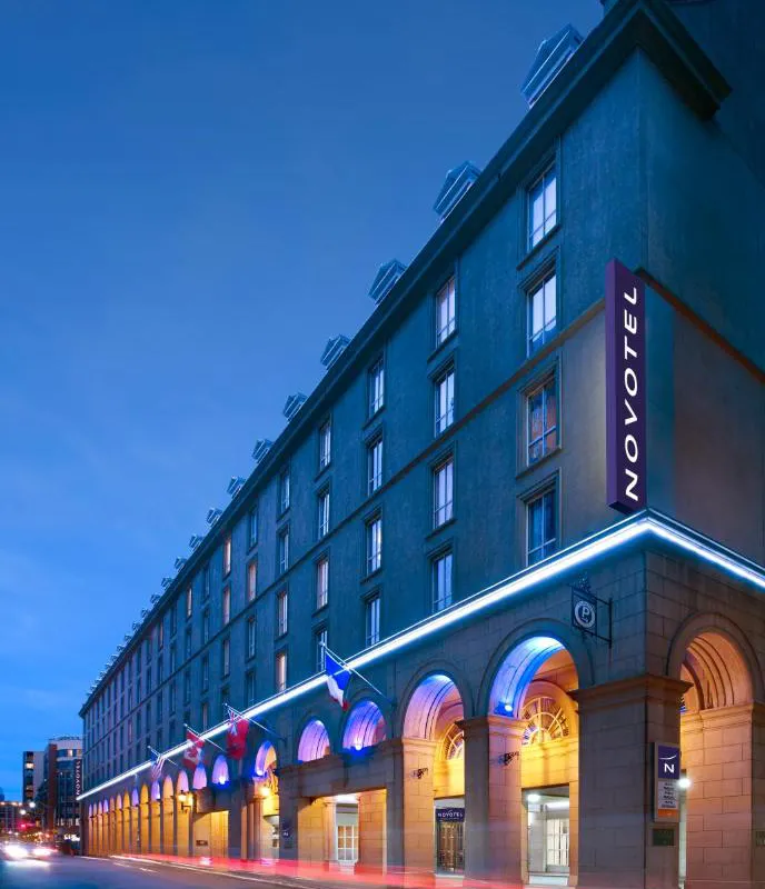 Novotel Toronto Centre hotel hero