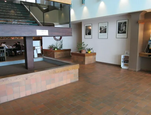 Highliner Hotel & Conference Centre hotel detail image 2