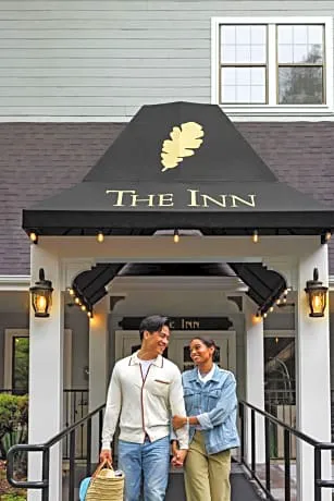 The Inn at Saratoga, Tapestry Collection by Hilton hotel hero