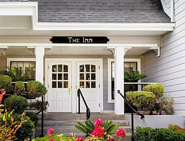 The Inn at Saratoga, Tapestry Collection by Hilton hotel detail image 2