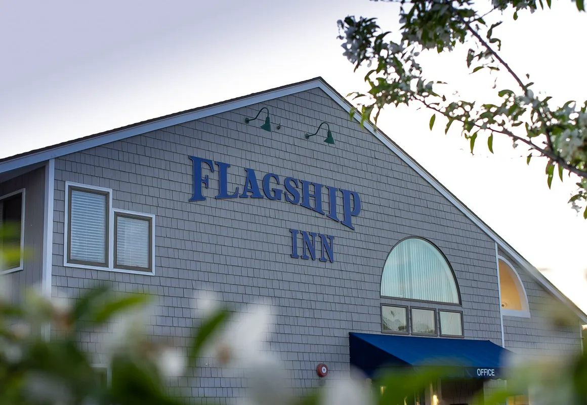 Flagship Inn and Suites hotel hero