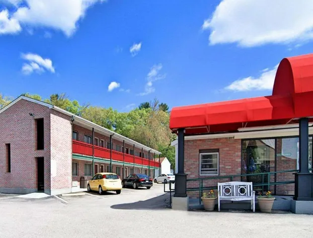 Econo Lodge Sharon - Foxborough hotel detail image 1