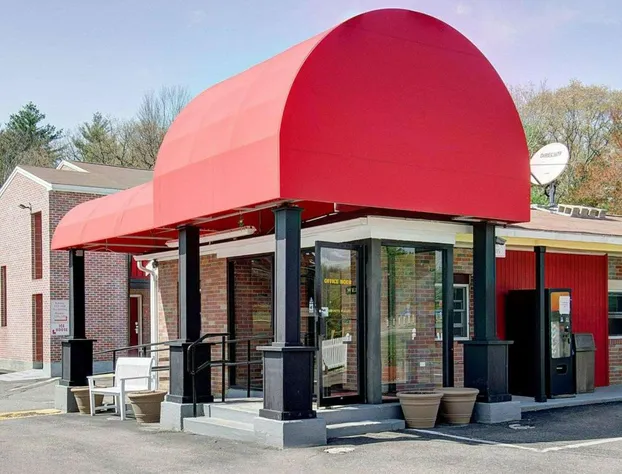 Econo Lodge Sharon - Foxborough hotel detail image 3