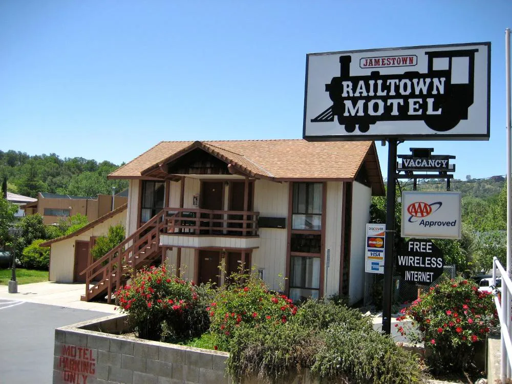 Jamestown Railtown Motel hotel hero