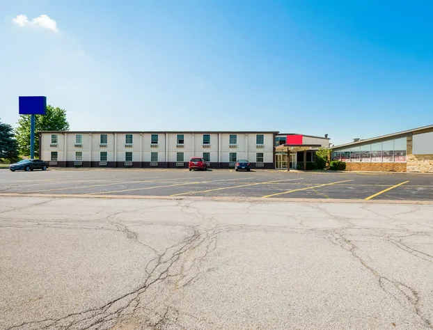 OYO Hotel Morton/East Peoria I-74 hotel detail image 1