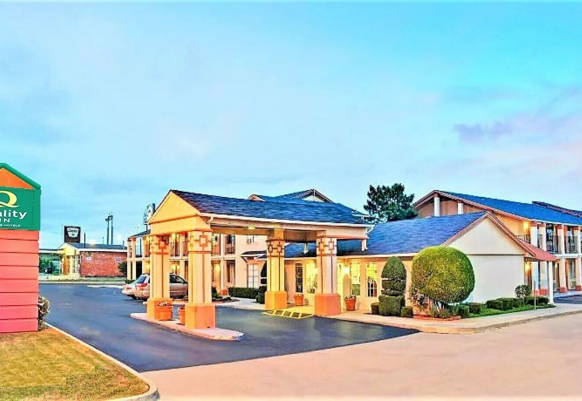 Cambridge Inn hotel hero