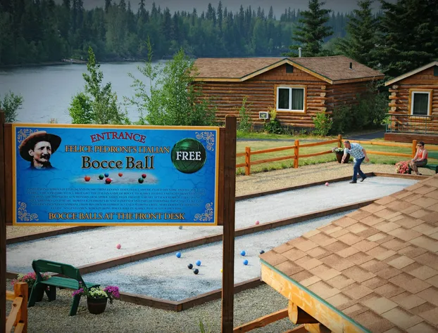 Pike's Waterfront Lodge hotel detail image 3