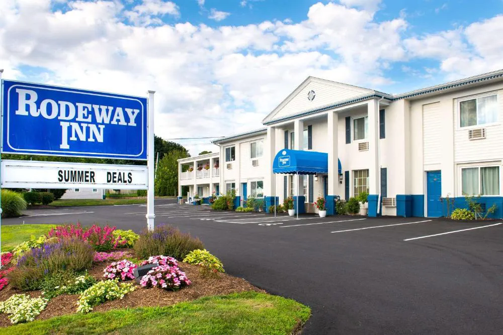 Rodeway Inn Middletown - Newport hotel hero
