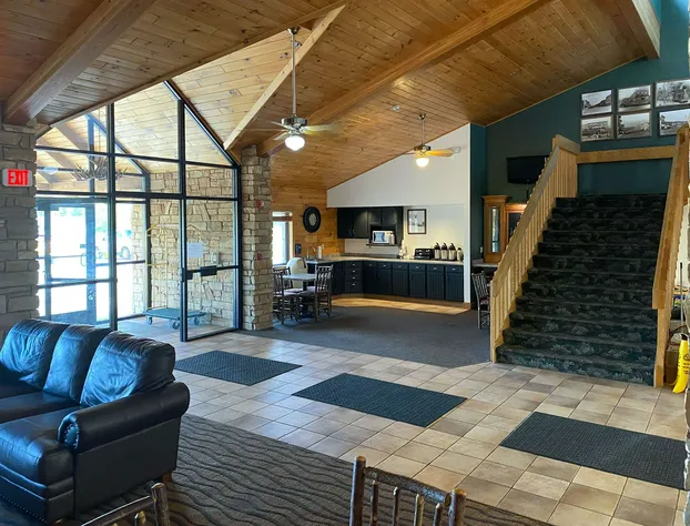 Americas Best Value Inn & Suites Norway hotel detail image 4