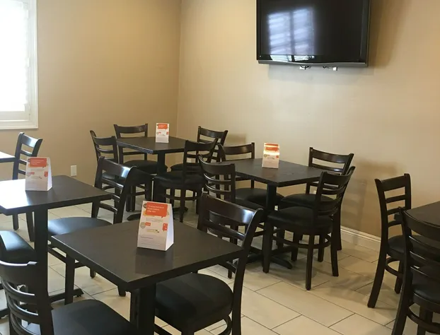 Quality Inn & Suites Huntington Beach hotel detail image 3