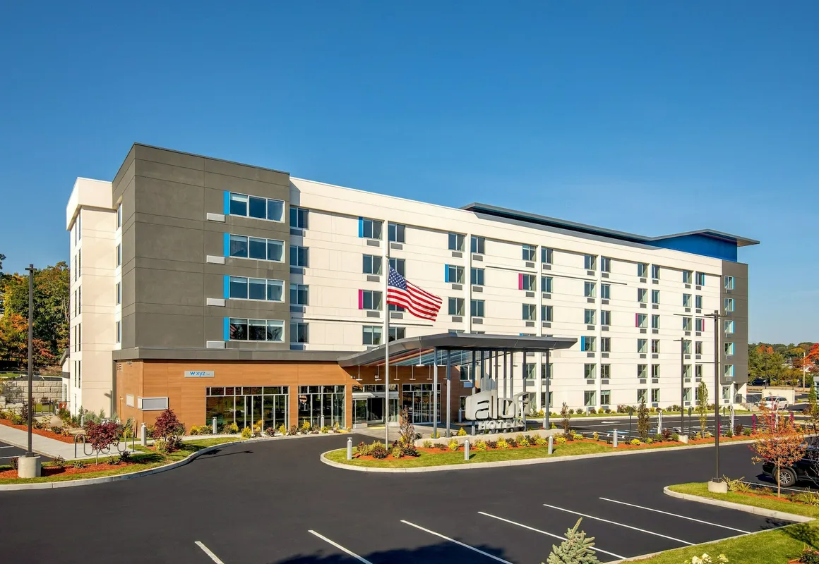 Aloft Framingham hotel hero