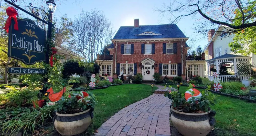 Pettigru Place Bed & Breakfast hotel hero