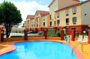 Red Roof Inn Atlanta Southeast - Stockbridge hotel detail image 3