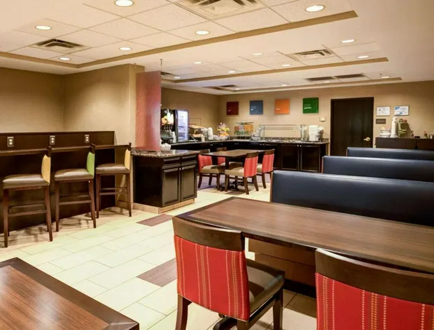 Charlotte Suites hotel detail image 2