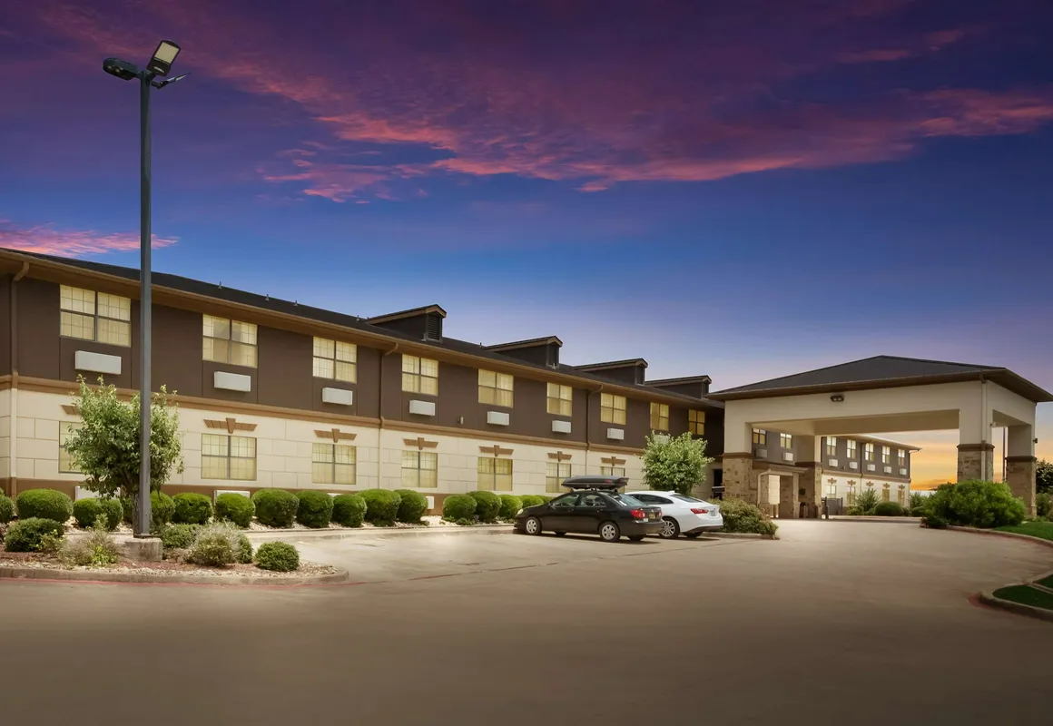 Best Western Temple Inn & Suites hotel hero