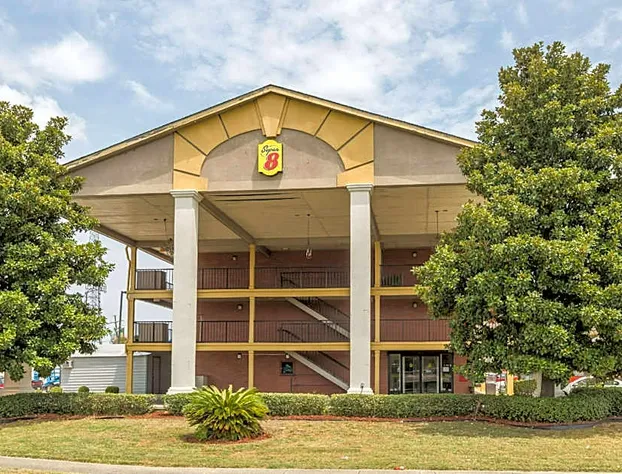 Super 8 by Wyndham Metairie hotel detail image 2