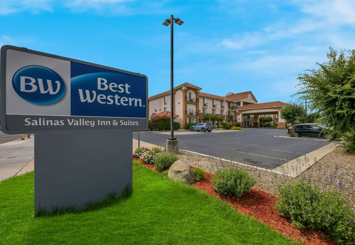 Best Western Salinas Valley Inn & Suites hotel hero