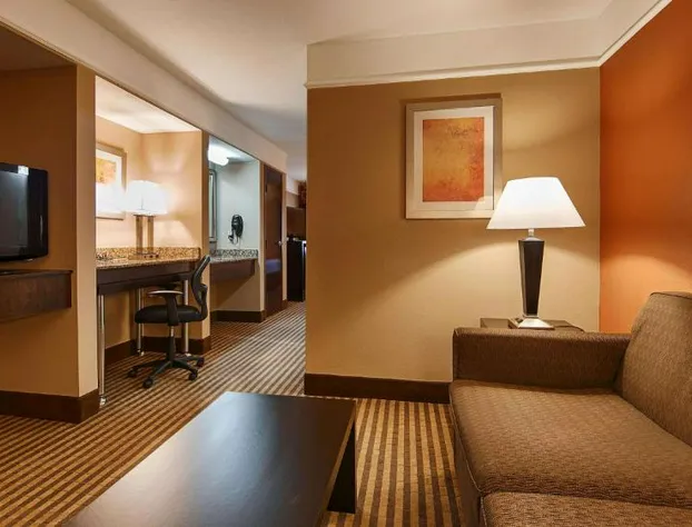 Best Western Inn & Suites - Lake Charles hotel detail image 3