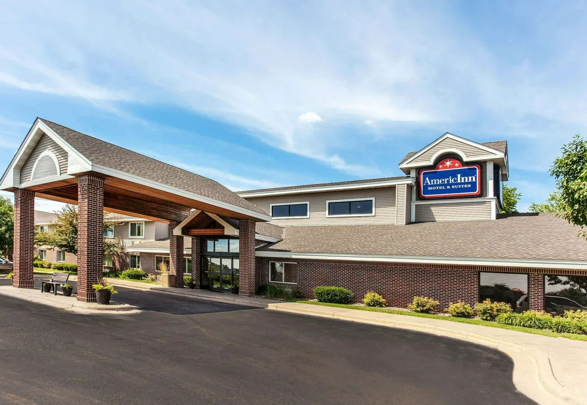 AmericInn by Wyndham Stillwater hotel hero