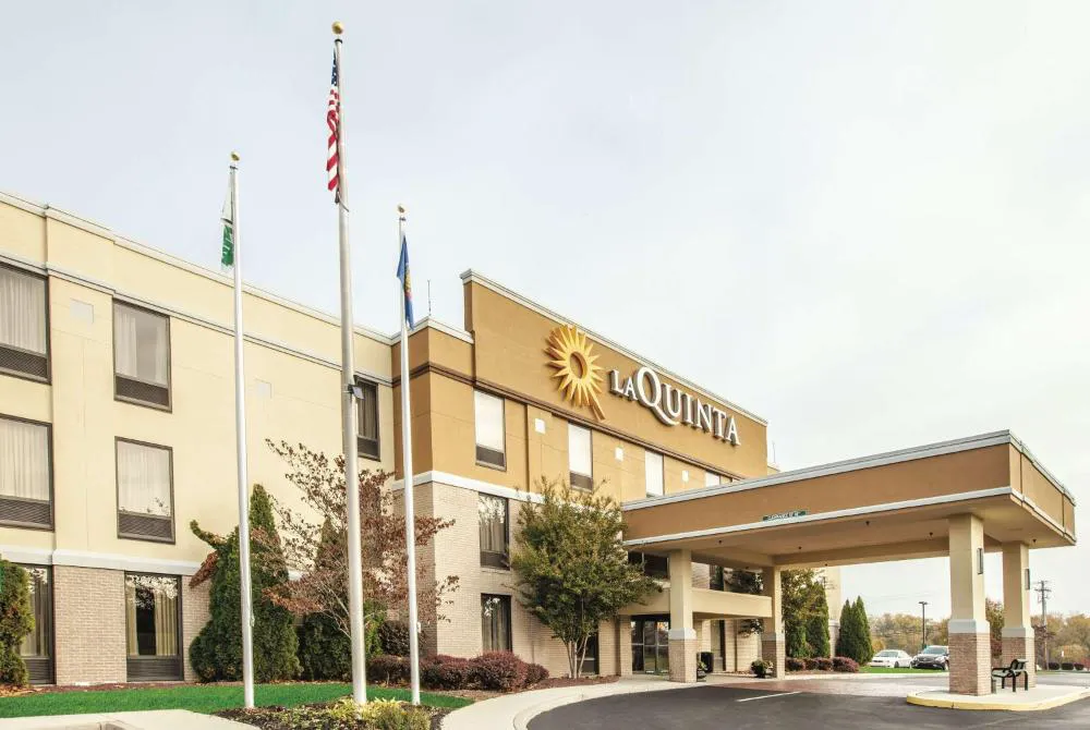 La Quinta Inn & Suites by Wyndham Mechanicsburg - Harrisburg hotel hero