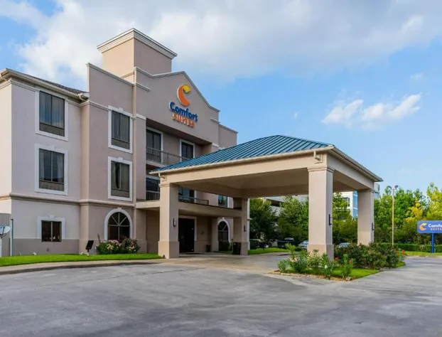Comfort Suites Houston West at Clay Road hotel detail image 2