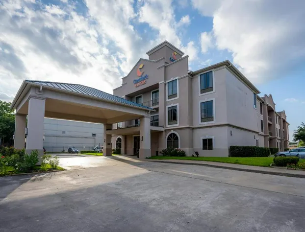 Comfort Suites Houston West at Clay Road hotel detail image 3