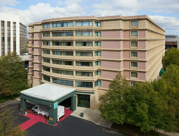 Embassy Suites by Hilton Chicago O'Hare Rosemont hotel detail image 2