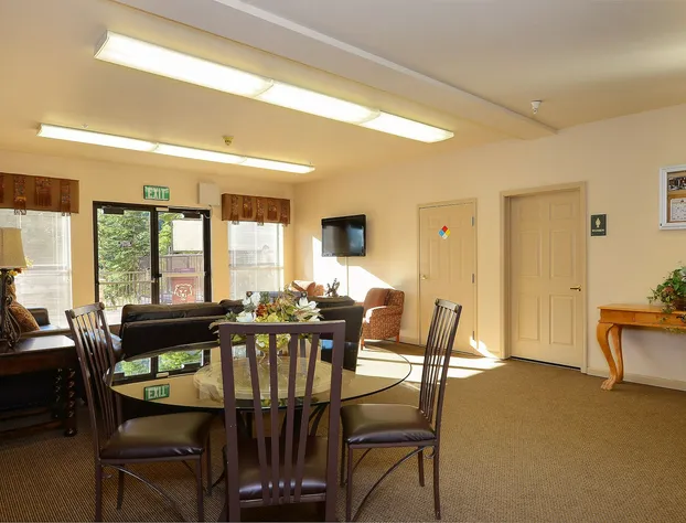 Ridge Pointe hotel detail image 3