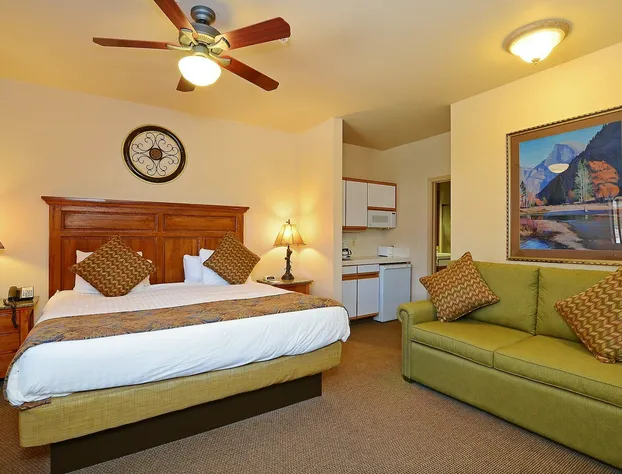 Ridge Pointe hotel detail image 4